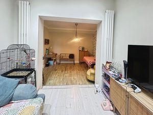 - click for photo gallery